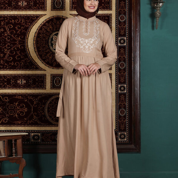 Front view of desert mirage embroidered abaya – modest abaya design