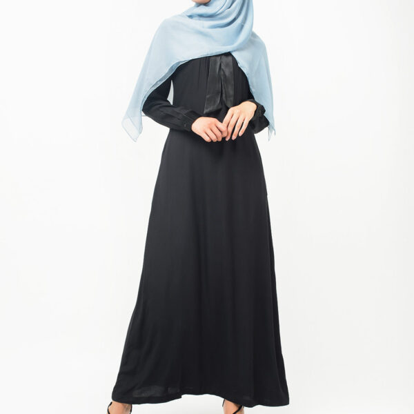 Front view of satin neck tie up black abaya – modest abaya design